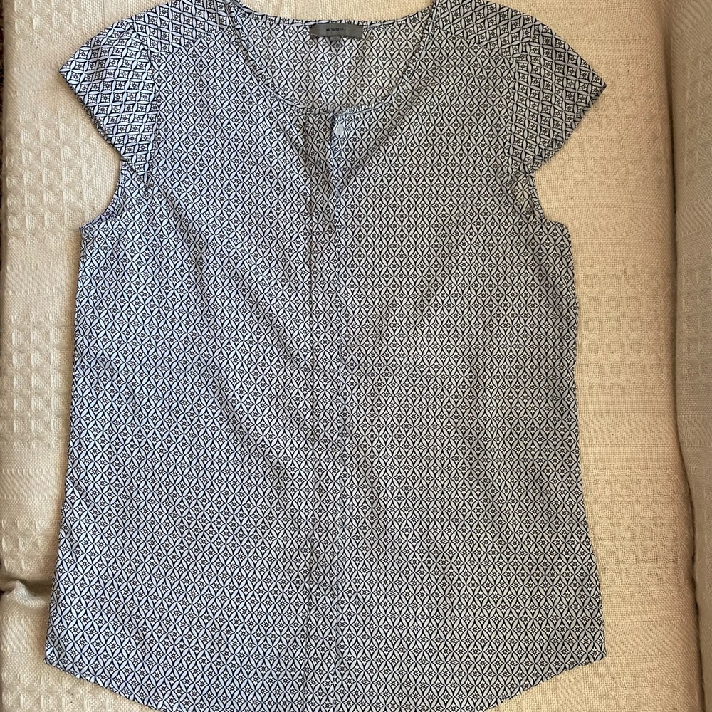 Montego Bay Club Black and White Patterned Button Down Shirt